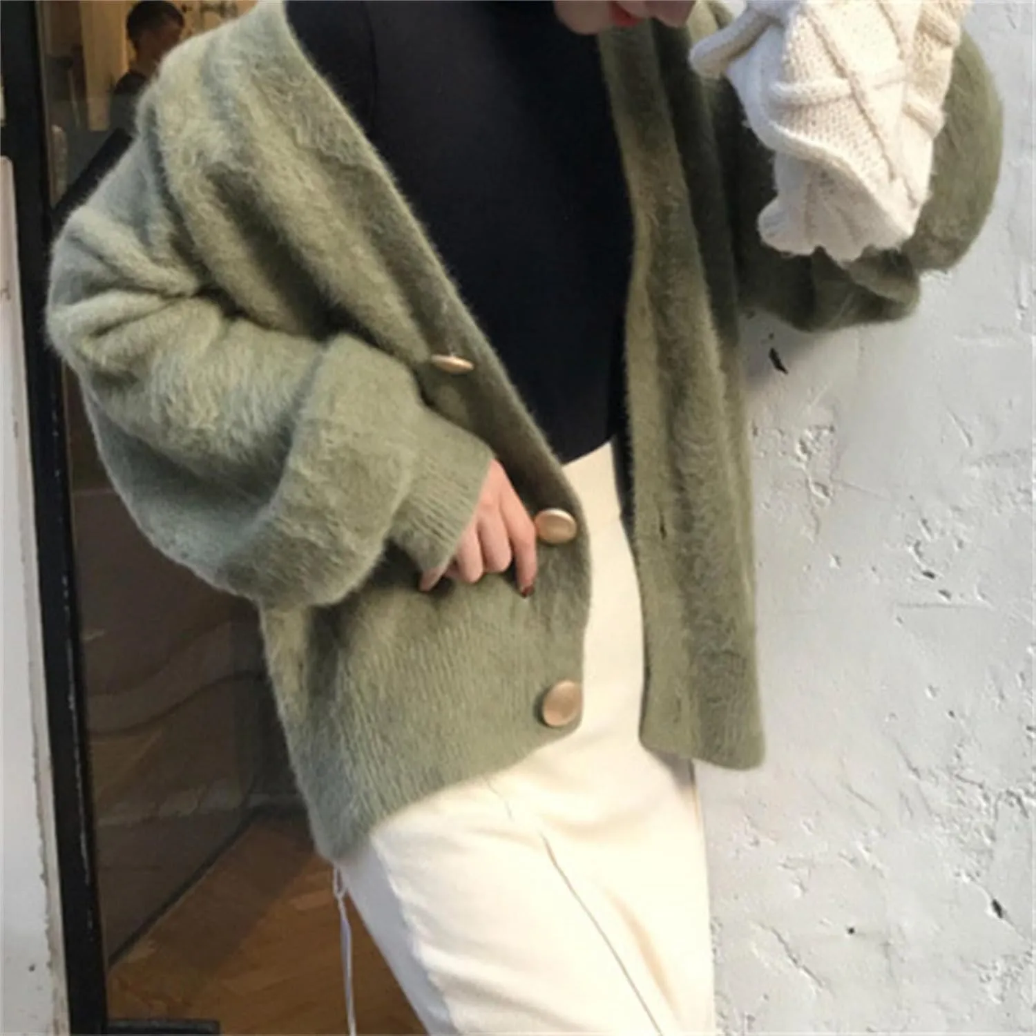 Cardigans for Women Fashion Oversized V Neck Button Up Open Front Cropped Knit Cardigan Sweater Fall Clothes