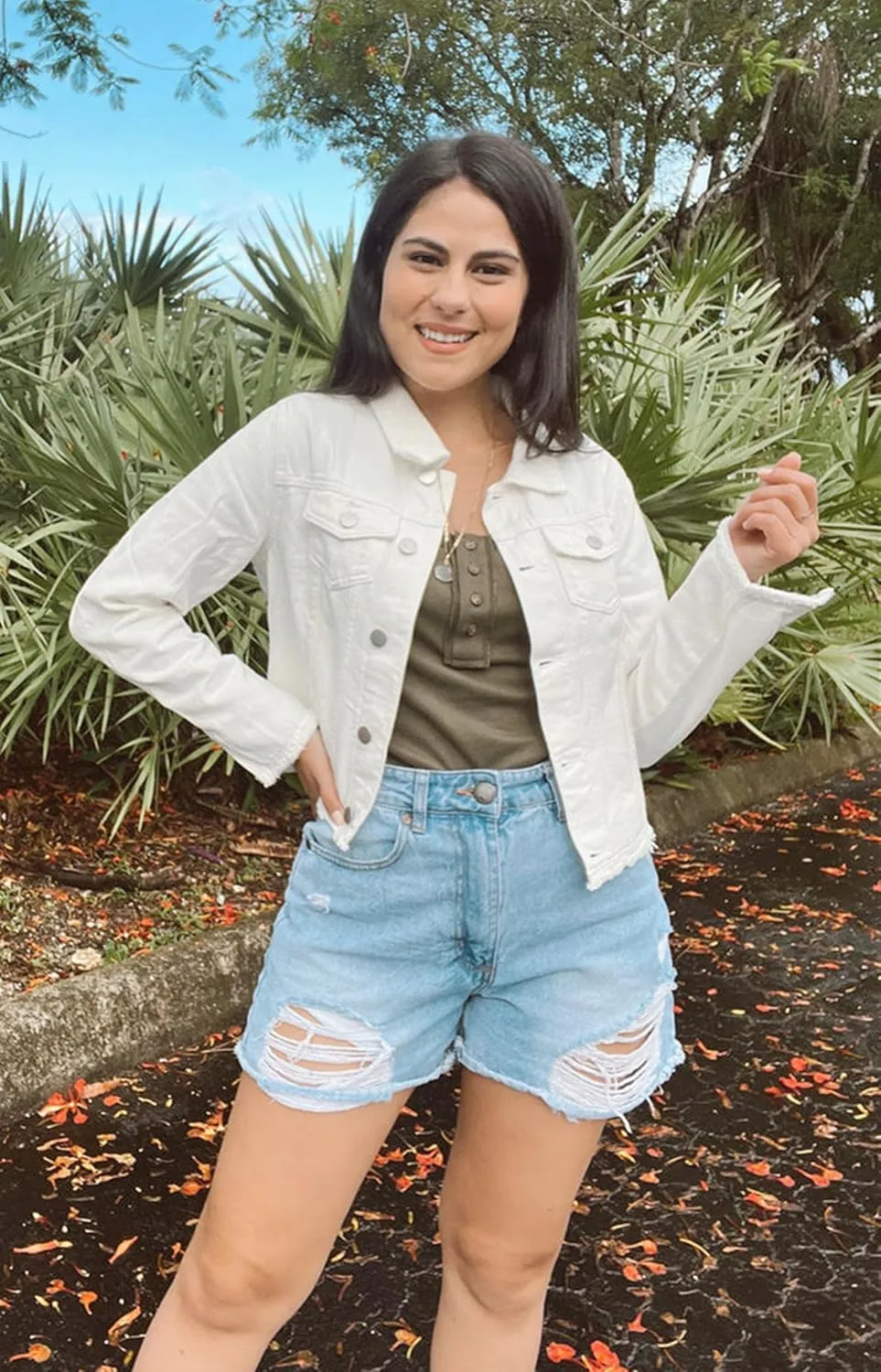 MISS MOLY Jean Jacket Women’s Frayed Washed Button Up Cropped Denim Jacket w 2 Side Pockets