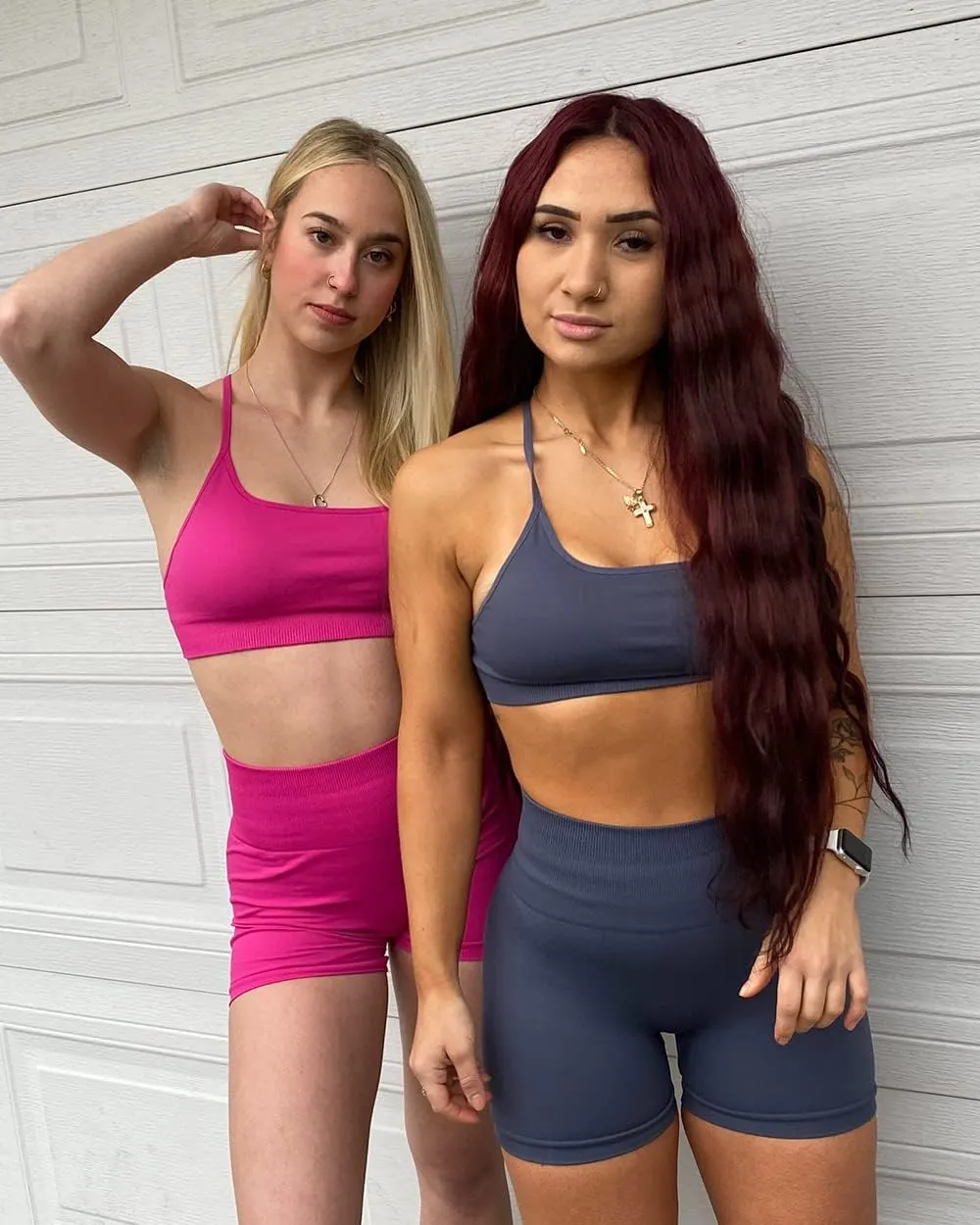 SUUKSESS Women Seamless Workout Sets Strappy Sports Bra High Waist Booty Shorts Outfits