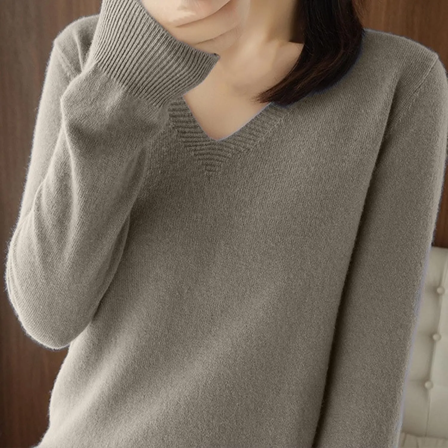 V Neck Cashmere Sweater for Women Fashion Soft Warm Long Sleeve Sweaters Solid Color Lightweight Cozy Trendy Outfits