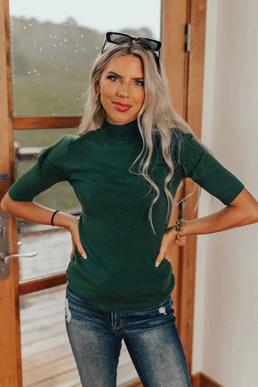 Women's Short Sleeve Mock Turtleneck Sweaters Business Casual Trendy Tops 2024 Fall Outfits